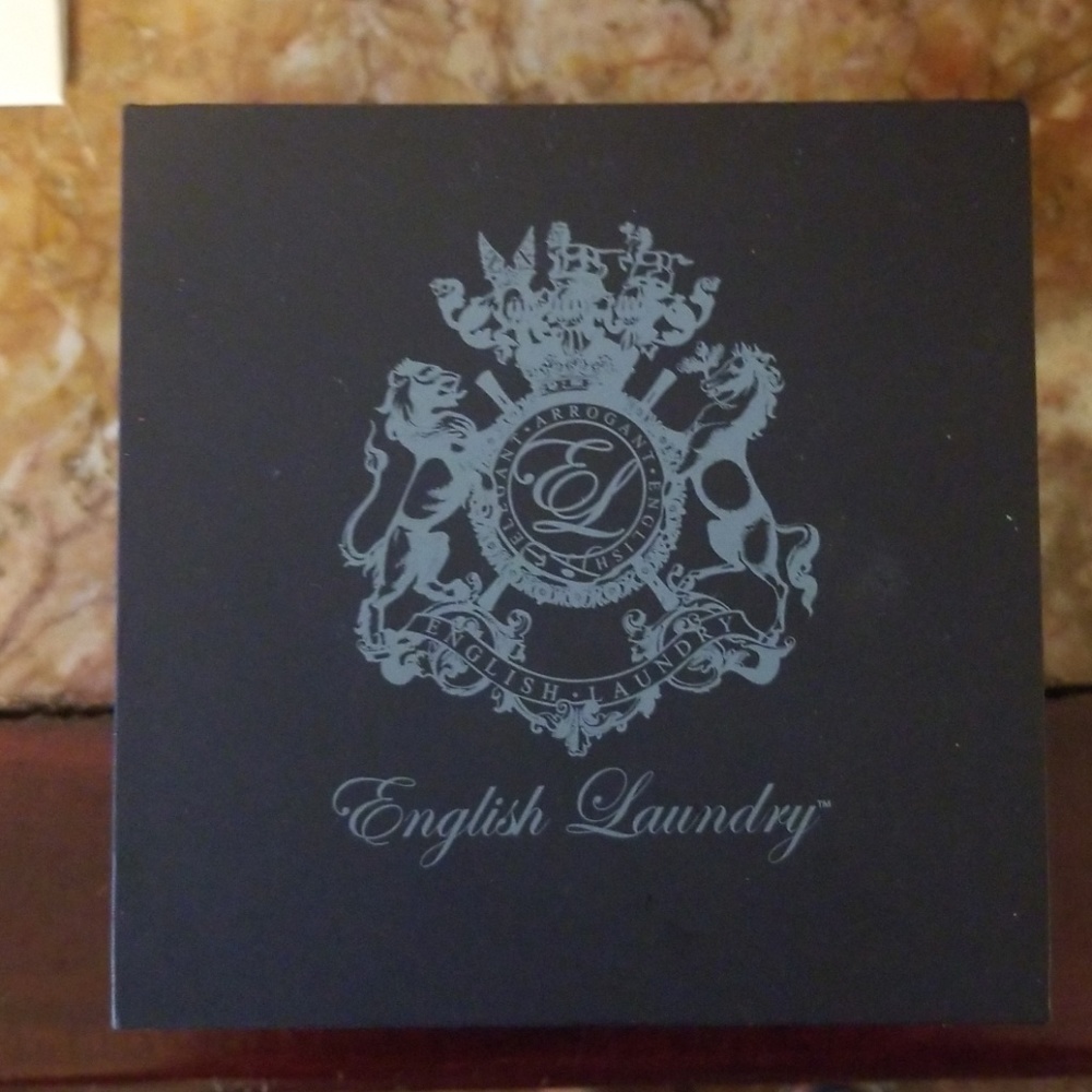 English Laundry Men's Watch and Handkerchief - Picture 4 of 4
